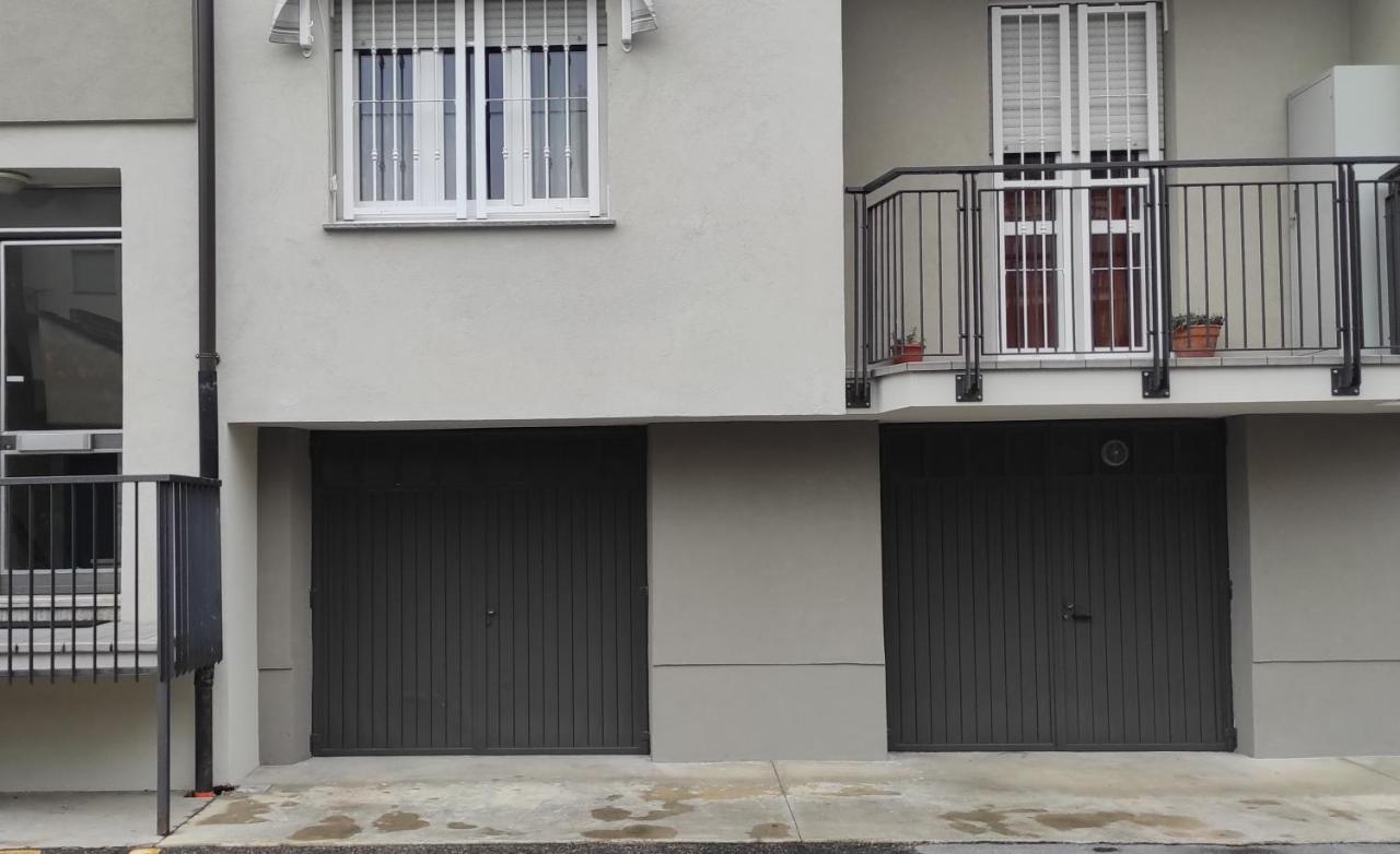 Vinhome Bilocale Con Garage Privato Alba Centro エクステリア 写真