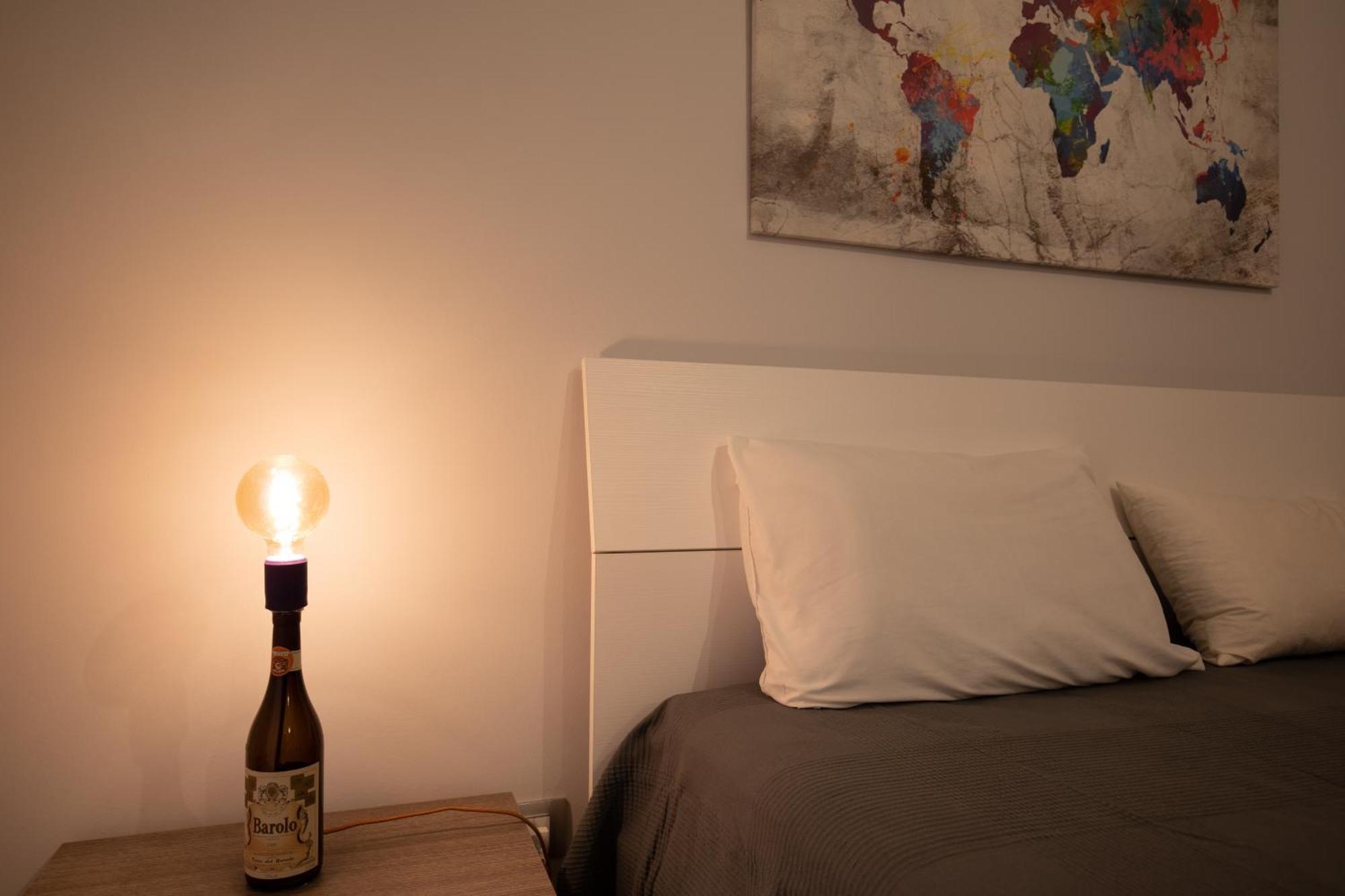 Vinhome Bilocale Con Garage Privato Alba Centro エクステリア 写真