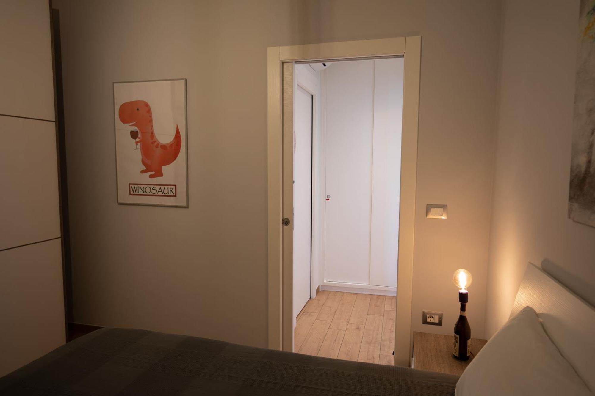 Vinhome Bilocale Con Garage Privato Alba Centro エクステリア 写真