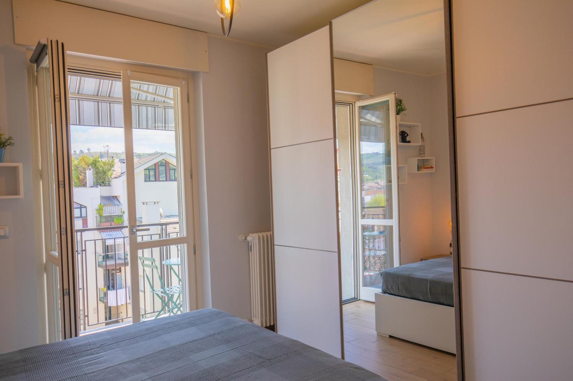 Vinhome Bilocale Con Garage Privato Alba Centro エクステリア 写真