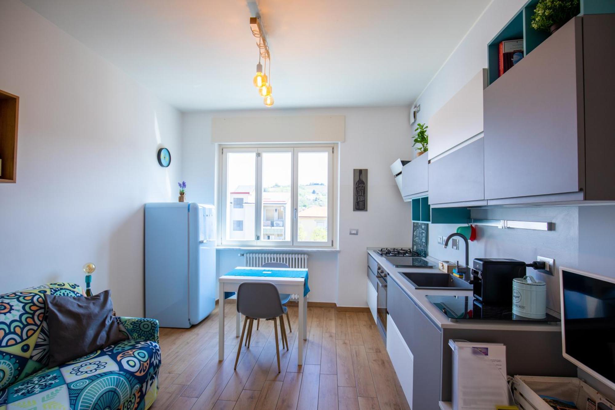 Vinhome Bilocale Con Garage Privato Alba Centro エクステリア 写真