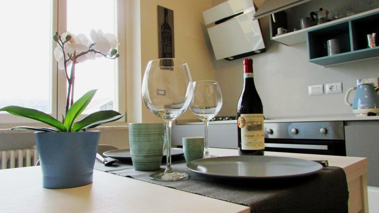 Vinhome Bilocale Con Garage Privato Alba Centro エクステリア 写真