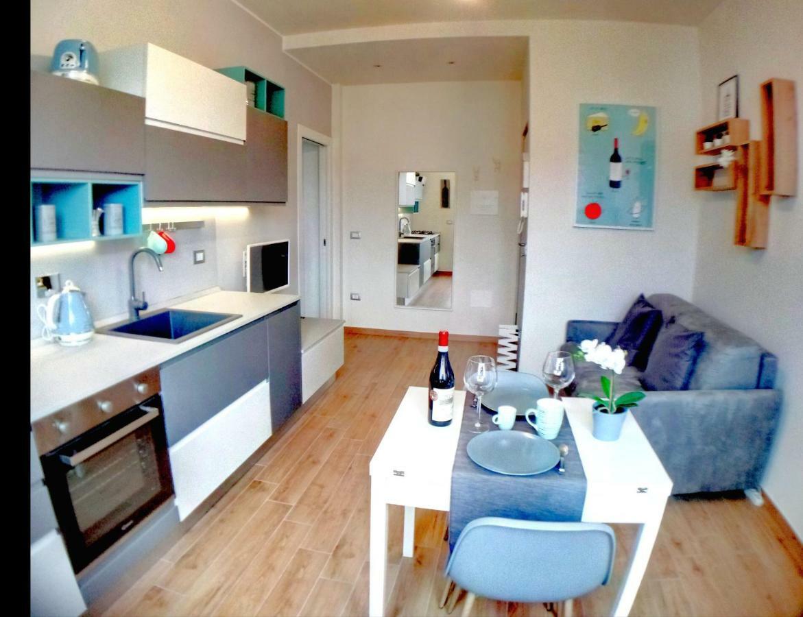 Vinhome Bilocale Con Garage Privato Alba Centro エクステリア 写真