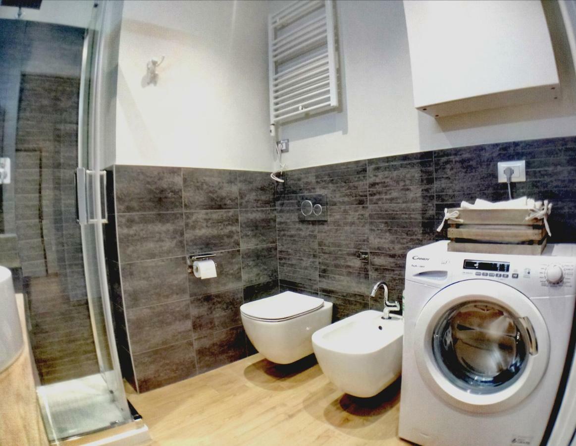 Vinhome Bilocale Con Garage Privato Alba Centro エクステリア 写真